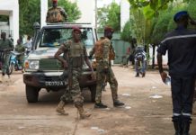 « Intracoup fourré d’État » au Mali : Le président et le Premier ministre de transition chopés par les militaires