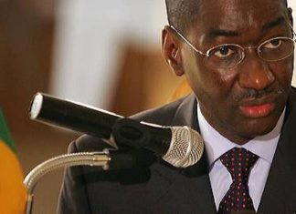 Mali : démission du 1er gouvernement de Transition, le Premier ministre Moctar Ouane reconduit
