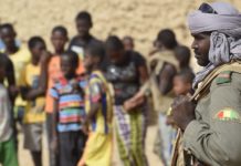 Enfants transformés en tueurs : Washington dénonce l’utilisation d’adolescents pour un massacre au Burkina