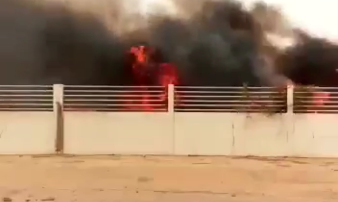 Maison parternelle de Macky Sall en feu