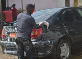 En exergue des « Piques de l’As » de ce mardi : Dakar, 2 laveurs de voiture volent 4,5 millions de FCFA