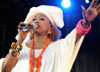 SOIRÉE DE CLÔTURE DE LA DEUXIÈME ÉDITION DE LA FIPA : La gracieuse Oumou Sangaré met le théâtre Sorano à ses pieds