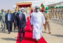 En visite en Mauritanie, Macky Sall prend « Langue de Barbarie »