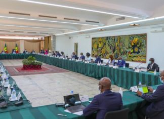 VACANCES GOUVERNEMENTALES : Macky Sall réquisitionne ses ministres, qui n’auront pas de pause