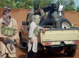 Kiosque Afrique de ce vendredi : les djihadistes font des dizaines de morts au Tchad et au Burkina