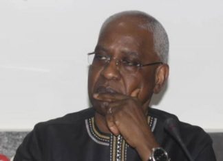 UN BRACELET ÉLECTRONIQUE ÉTAIT PRÉVU POUR HABRÉ, SELON LE MINISTRE : Médecin après la mort