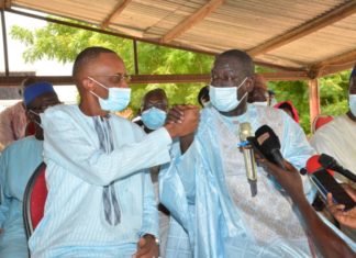 POSE DE 1ERE PIERRE DE LA GRANDE MOSQUEE DE KAFFRINE : Les deux Abdoulaye main dans la main