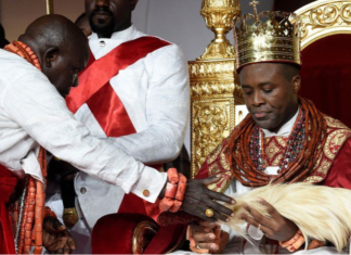 L’Afrique de l’année 2021 en photos : Sourires et couronnements