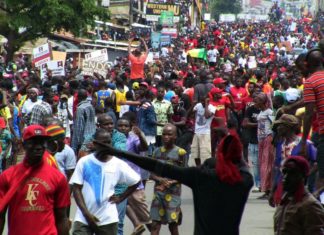 Jeune tué par balle en Guinée: la justice menace toute «récup politique»
