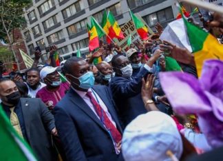 Out of Sunugaal: Macky tance ses militants des Etats-Unis «laminés» par Sonko and Co