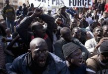 Présidence en Afrique: à Sunugaal, un concert pour la limitation des mandats en vue