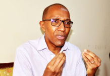 Elysée-perron: quand Abdoul Mbaye dicte à Macron comment se réconcilier avec la jeunesse africaine