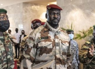 En France: le Colonel Doumbouya visé par une plainte pour «complicité de torture»