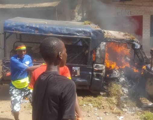 Guinée - Pick-up gendarmerie