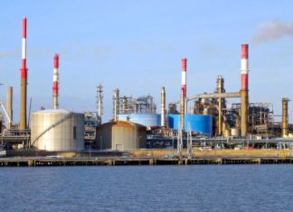 Thiaroye Sur Mer: le maire en guerre contre les «pollueurs» Senchim, Sar…
