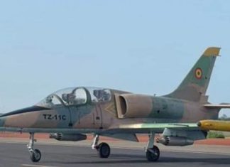 Accident aérien au Mali: un pilote russe tué dans la chute de son avion, et dix personnes blessées
