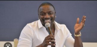 CRITIQUES SUR AKON CITY: «Je pense que je n’aurais pas dû parler avant», constate à «show» l’artiste