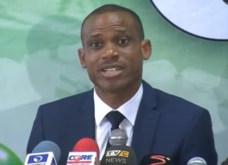 PERFORMANCE DES LIONS : Sunday Oliseh loue le parcours de la bande à Aliou Cissé