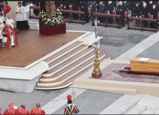 ACTU-MONDE : Le Pape François a rendu un dernier hommage à Benoît XVI