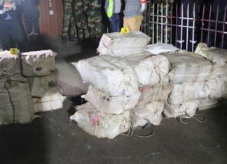 Trafic de drogue : la marine saisit plus de 805 kg de cocaïne aux larges de Dakar