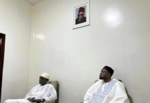 En partance à Mbacké, Ousmane Sonko fait un détour à Tivaouane et s’entretient avec Serigne Habib SY