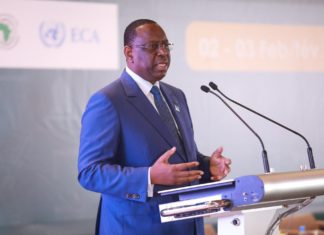 «Le Figaro» du TER: «Une polémique surprenante» pour Macky Sall