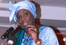 PRESIDENTIELLE 2024 : Aminata Touré signe une pétition contre le 3e mandat du Pr Macky Sall