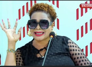 PEOPLE : Soumboulou Bathily traine Adji Mass devant la DIC