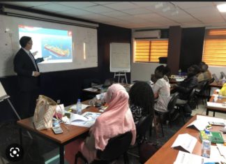 EXPLOITATION DU PÉTROLE ET DU GAZ : L’État sénégalais forme d’ores et déjà ses étudiants aux métiers de ce nouveau secteur