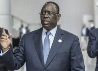 PÉTITION : LES 104 INTELLECTUELS QUI DEMANDENT A MACKY DE ‘REVENIR À LA RAISON’