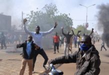 NGOR : Échauffourées entre les forces de l’ordre et les riverains, les journalistes encore gazés !