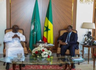 ‘BATTLE’ POLITIQUE: Macky charme les femmes du parti Rewmi, Idrissa Seck renchérit