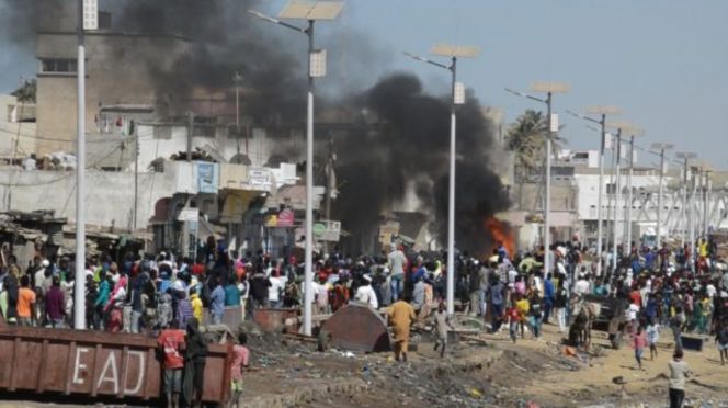 affrontements-des-jeunes-de-kayar-places-sous-mandat-de-depot