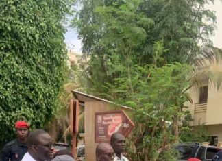 Les leaders de Yewwi empêchés de se rapprocher de chez Sonko à coups de gaz lacrymogènes