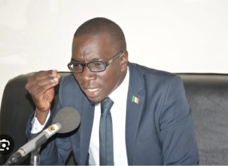 JOURNÉE SANS PRESSE : Le ministre de la communication tacle la CAP et appelle au « dialogue »