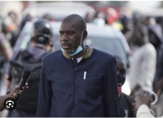 CITÉ KEUR GORGUI : Djiby Ndiaye, le chef de protocole de Sonko interdit d’accès au domicile de son leader