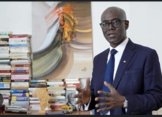 VIOLENCES CONTRE DES SUBSAHARIENS EN TUNISIE : Thierno Alassane Sall appelle l’UA à prendre ses responsabilités