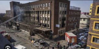 AFRIQUE DU SUD : Au moins 63 morts dans un grave incendie à Johannesburg