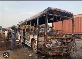 ATTAQUE AU COCKTAIL AU MOLOTOV DANS UN BUS TATA : Deux corps corps calcinés constatés à la morgue de l’hôpital Dalal Jamm