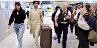 En photos, l’arrivée de l’avocat Juan Branco en France
