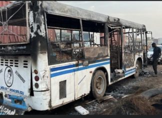 DEUX MORTS DANS L’ATTAQUE DU BUS TATA: L’autopsie prévue aujourd’hui