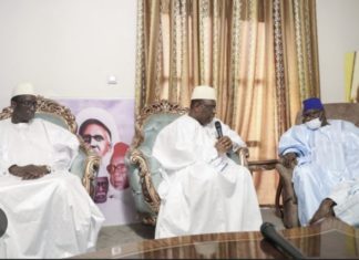 TIVAOUNE : Le Khalife des Tidianes bénit la candidature de Amadou Bâ et souhaite bon vent à Macky Sall
