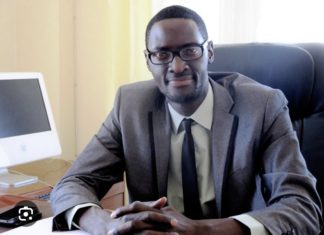 PRÉSIDENTIELLE 2024 : Me Abdoulaye Tine officialise sa candidature