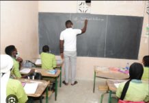 ÉDUCATION NATIONALE : Les enseignants risquent une réduction de leurs salaires