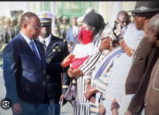 49e ANNIVERSAIRE DE LA MARINE NATIONALE : Macky Sall rend hommage aux cinq (5) commandos marins portés disparus