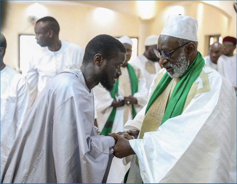 MOSQUÉE OMARIENNE : Le Président Diomaye Faye promet ‘d’achever les chantiers’