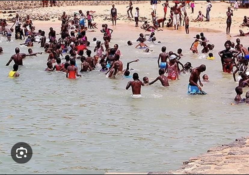 NOYADE À LA PLAGE DE MERMOZ : Le corps du lycéen toujours introuvable 48 heures après