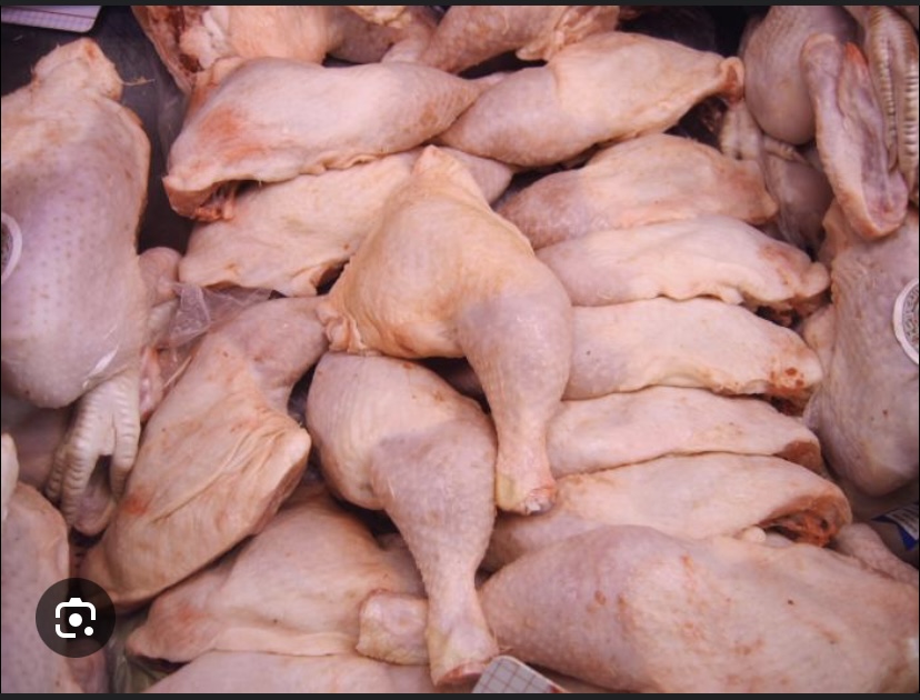 KEUR MADIABEL : Les aviculteurs alertent sur la vente des cuisses de poulets contaminés sur le marché