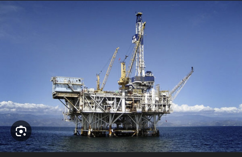 SANGOMAR : Woodside Energy annonce la sortie du 1er baril de pétrole