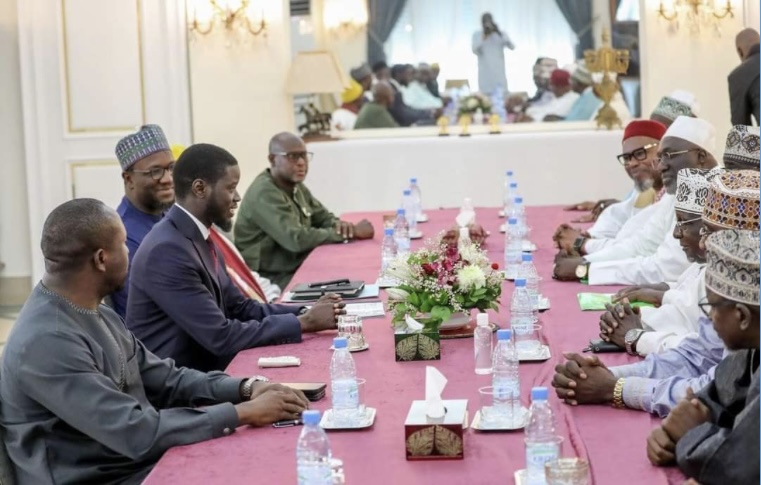 PALAIS : Le Président Diomaye a reçu les imams et oulémas ce mardi